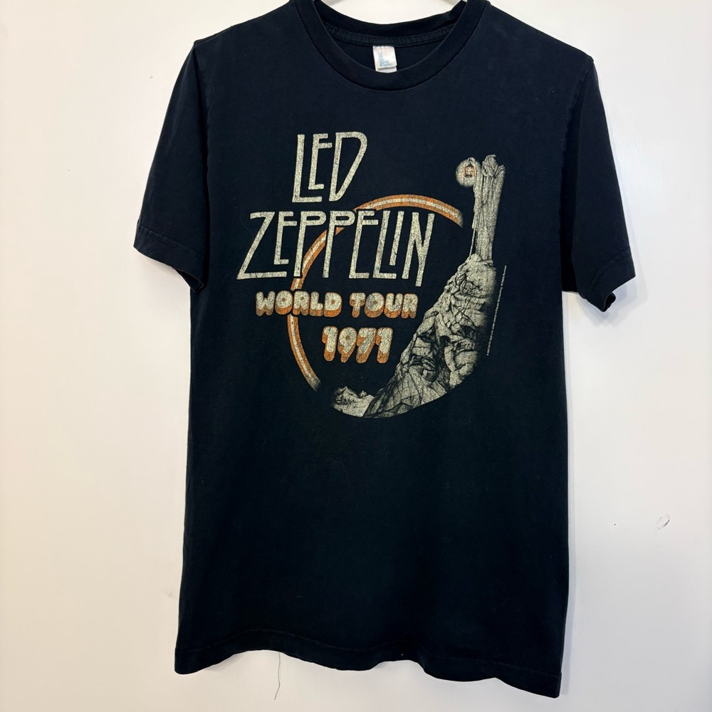 Mens Size Medium 2007 Reprint Led Zeppelin World Tour Band Tee English Rock Y2K
